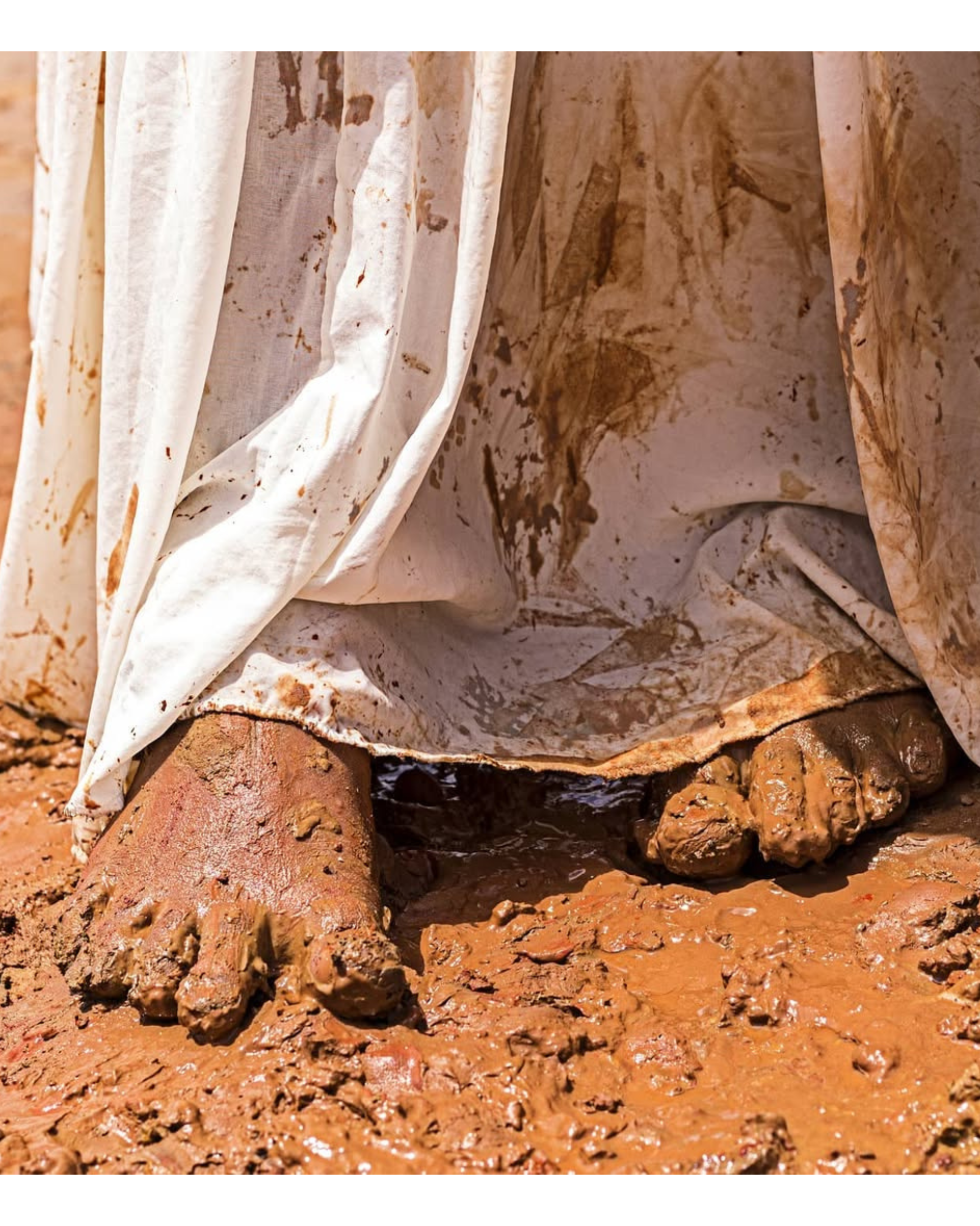 Eu, barro vermelho que faz mulher- III